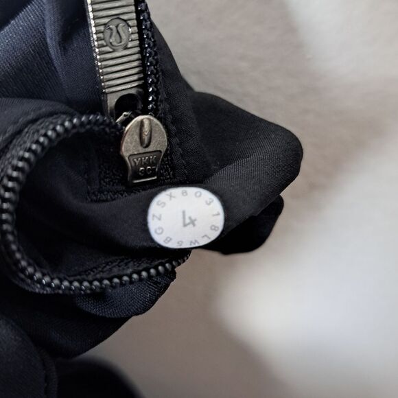 Lululemon pants women's on the move dress pant Black sz 4 travel office active - Picture 5 of 9